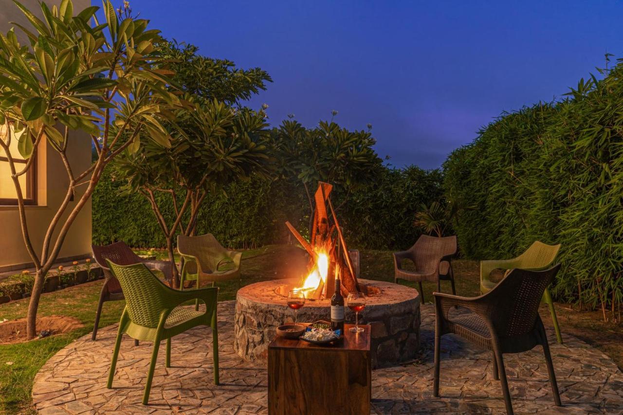 Bliss In The Woods By Veo - Part Of Stayvista Dhauj Exterior photo